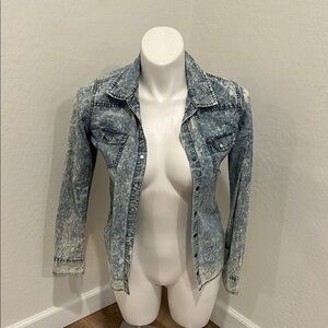 True Freedom Denim Button-Up Jacket Size M
